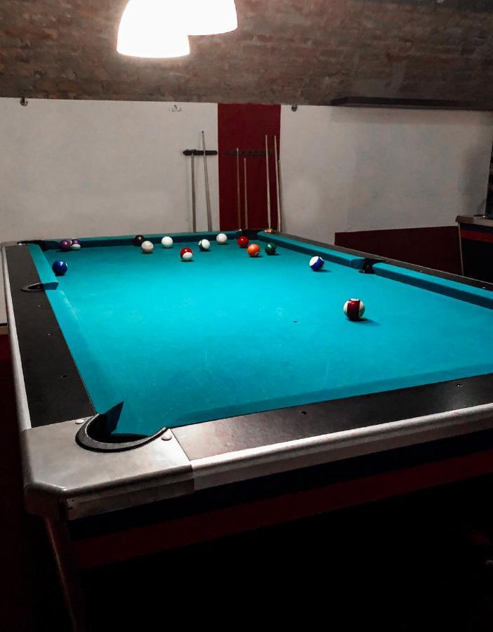 Whole Basement Former Pub For Stag Do, Bachelor House Party Flat Boedapest Buitenkant foto