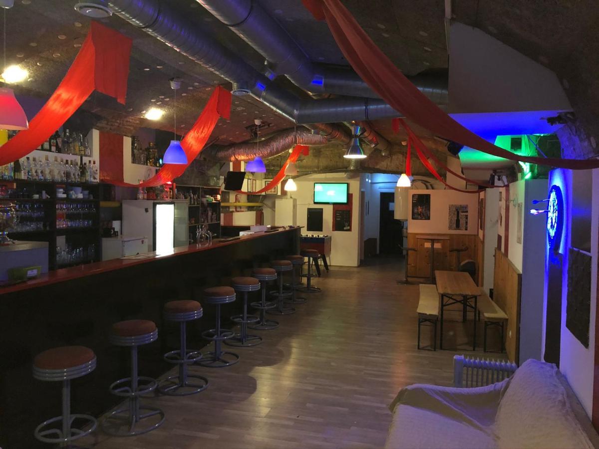 Whole Basement Former Pub For Stag Do, Bachelor House Party Flat Boedapest Buitenkant foto