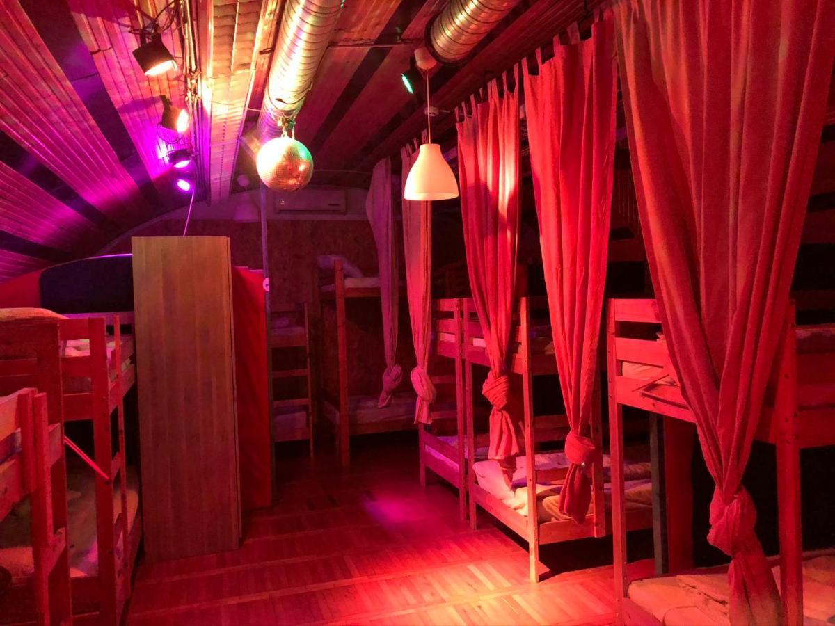 Whole Basement Former Pub For Stag Do, Bachelor House Party Flat Boedapest Buitenkant foto