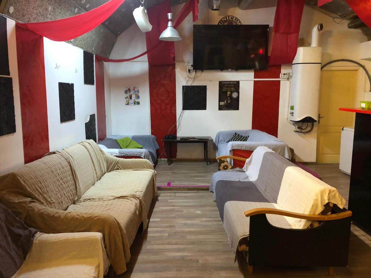 Whole Basement Former Pub For Stag Do, Bachelor House Party Flat Boedapest Buitenkant foto